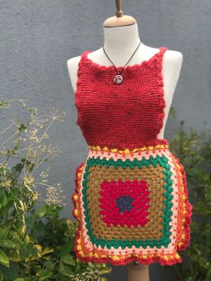 Tığ İşi Önlük - El Sanatı - Crochet Apron Red Hatice Şeyma